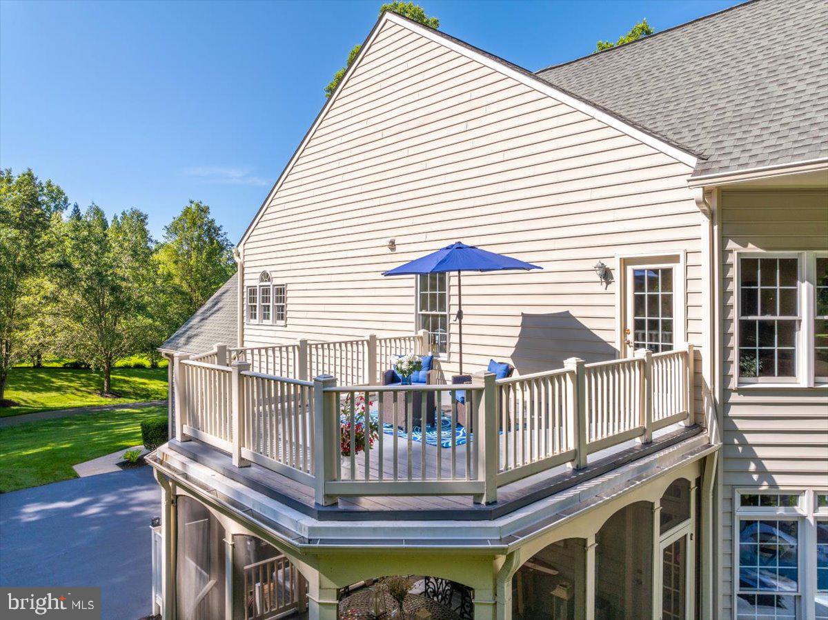 ESTATES AT ROSELAND - Residential