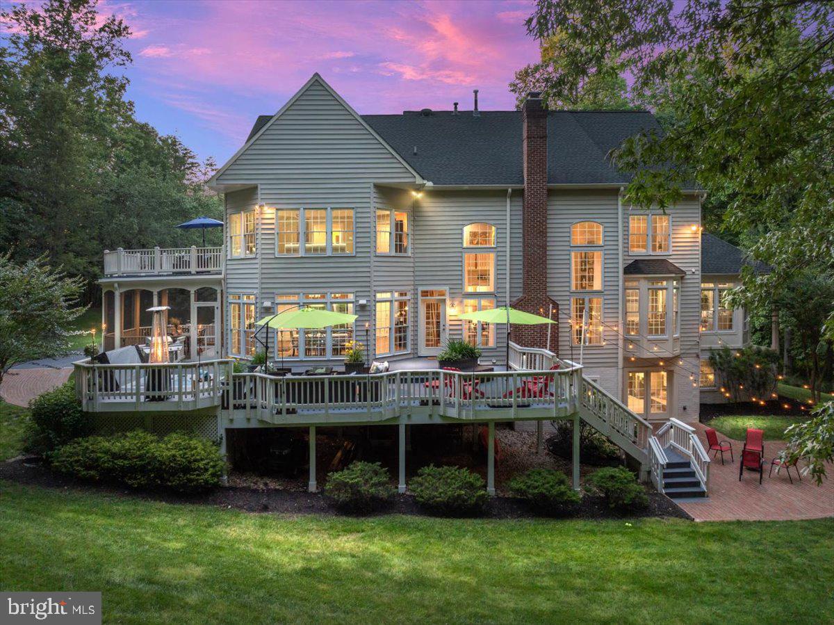 ESTATES AT ROSELAND - Residential