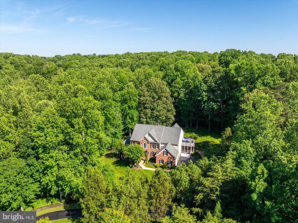 ESTATES AT ROSELAND - Residential