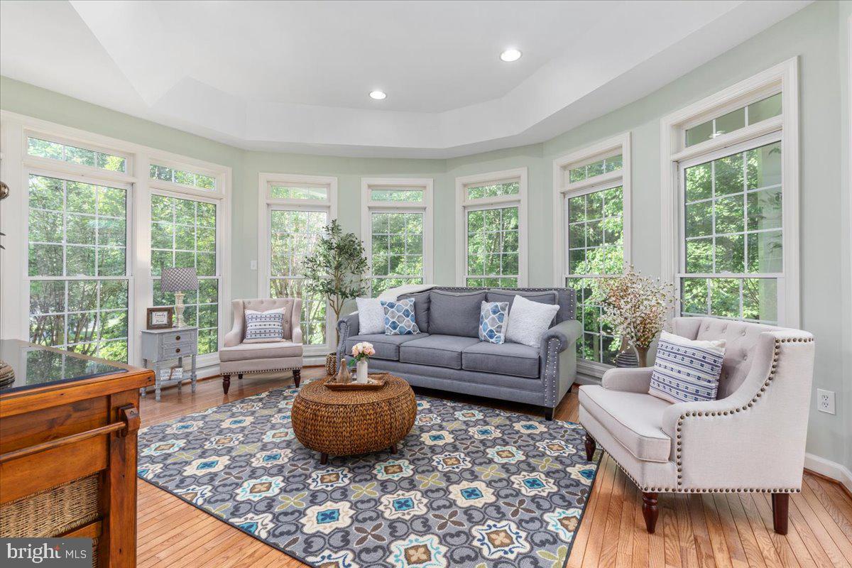 ESTATES AT ROSELAND - Residential