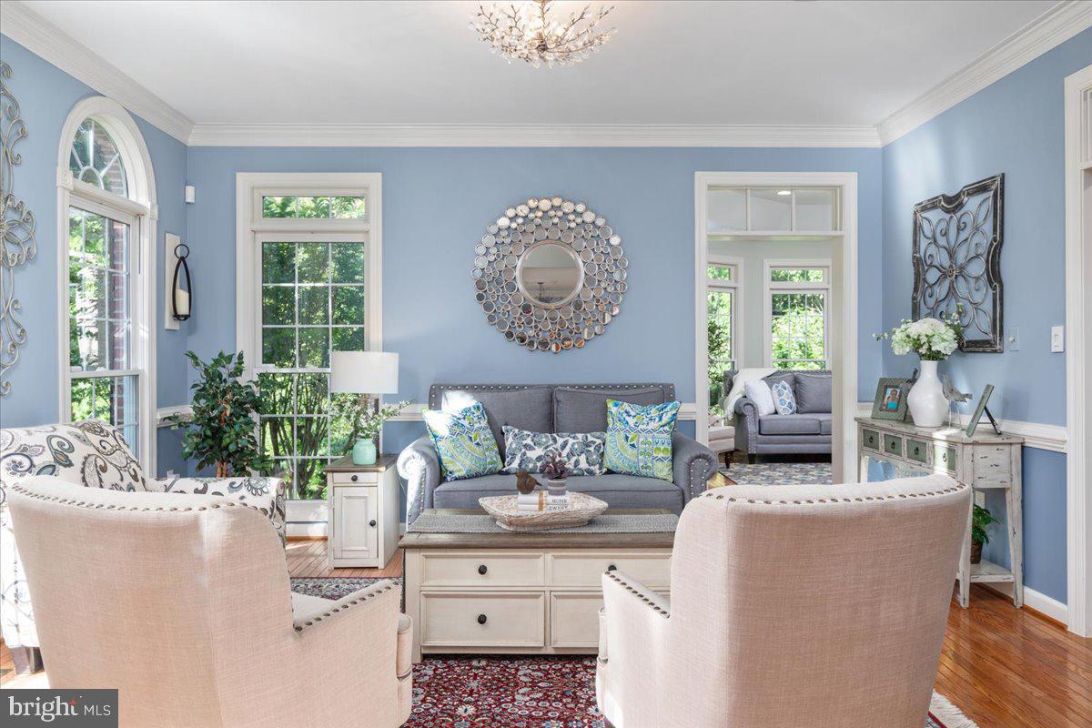 ESTATES AT ROSELAND - Residential