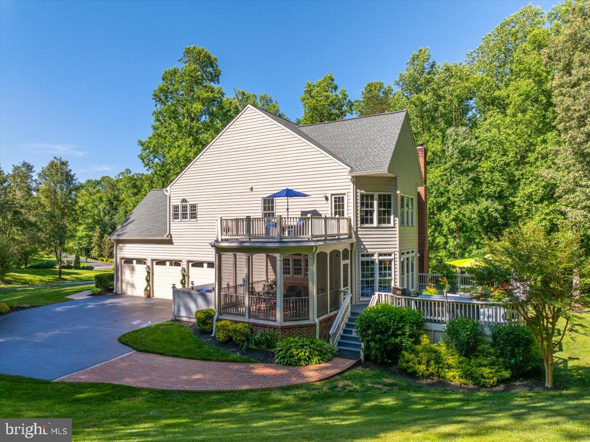 ESTATES AT ROSELAND - Residential