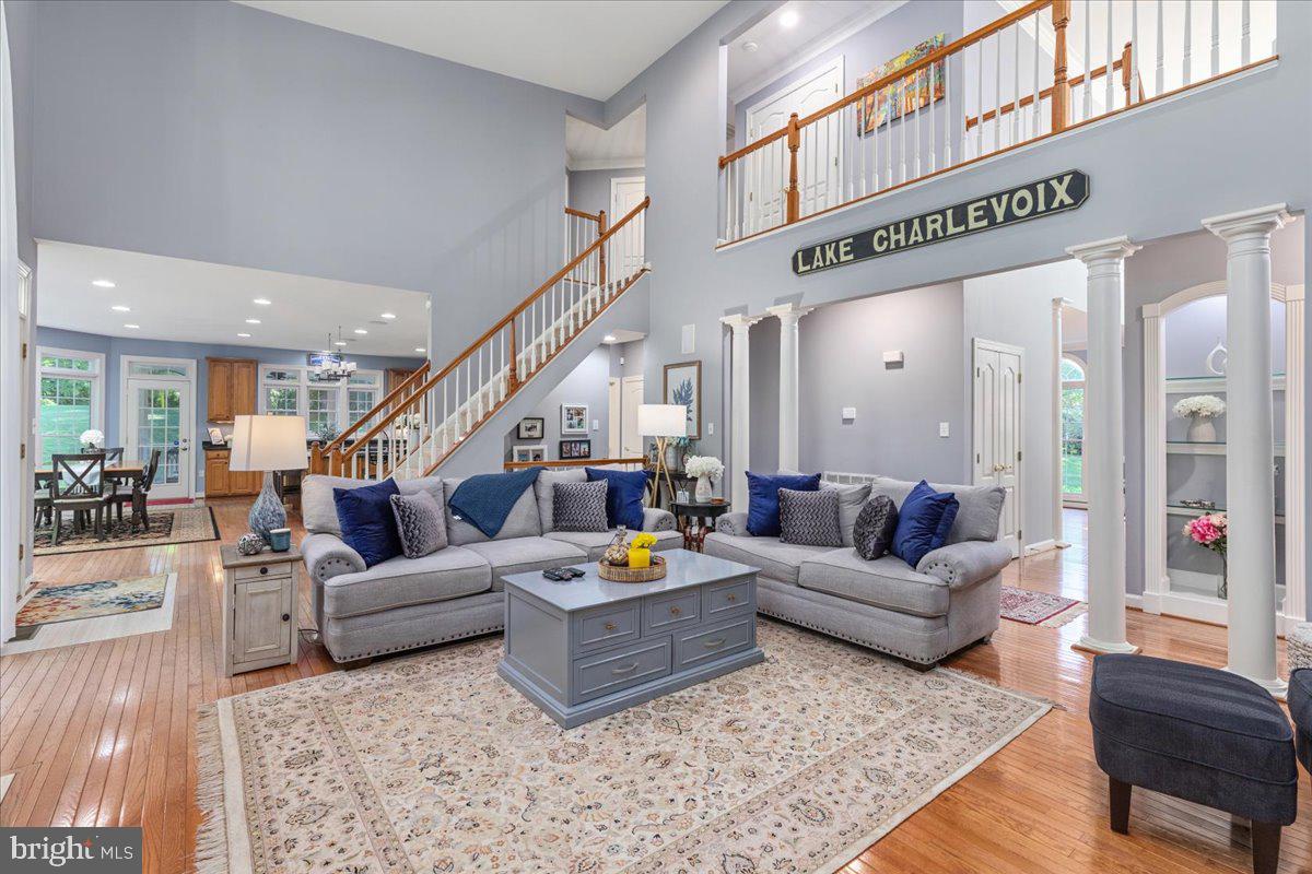 ESTATES AT ROSELAND - Residential