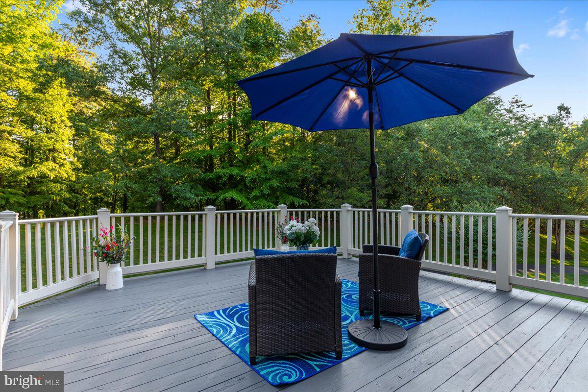 ESTATES AT ROSELAND - Residential