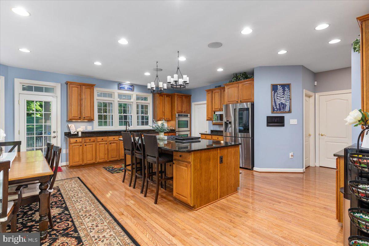 ESTATES AT ROSELAND - Residential