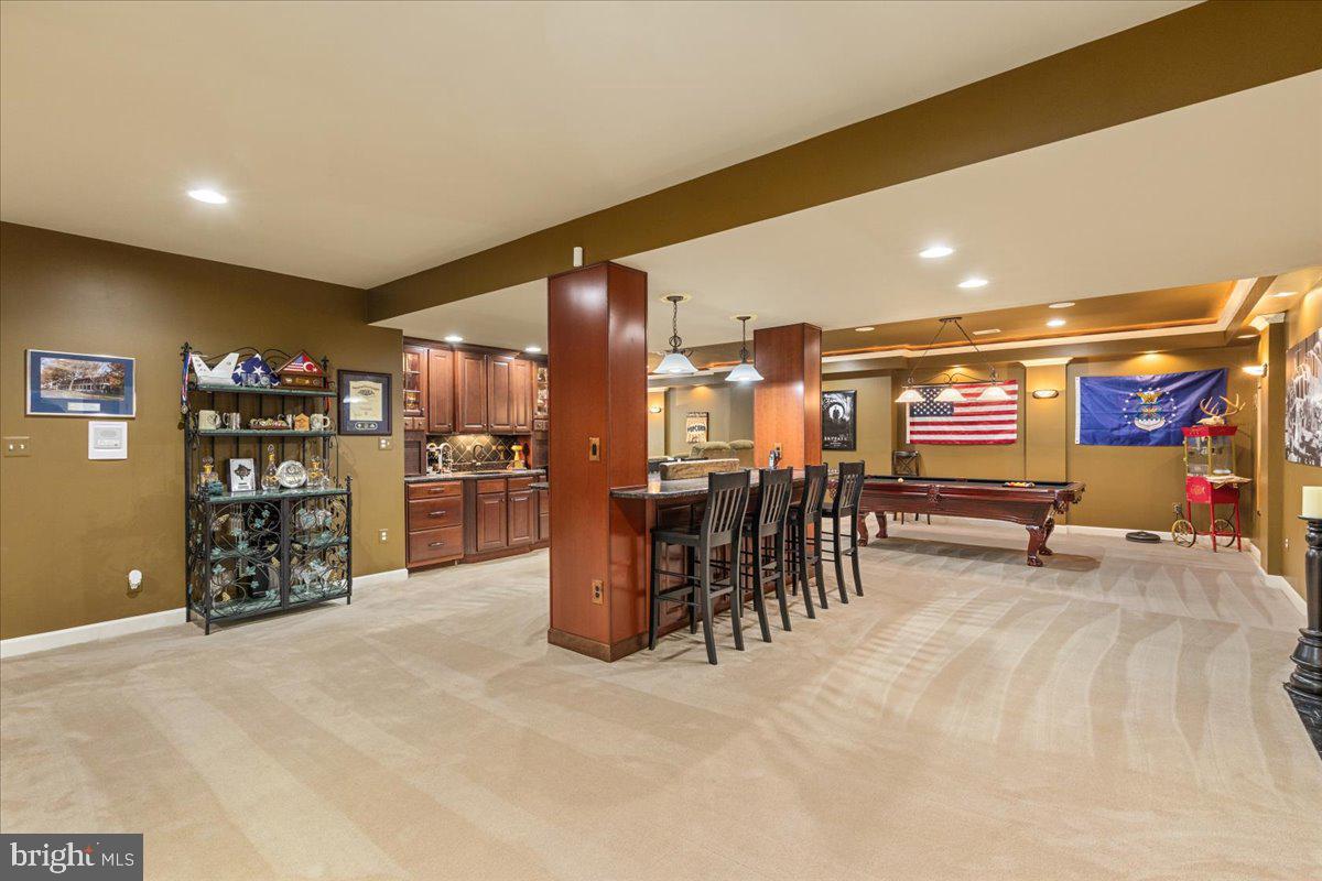 ESTATES AT ROSELAND - Residential