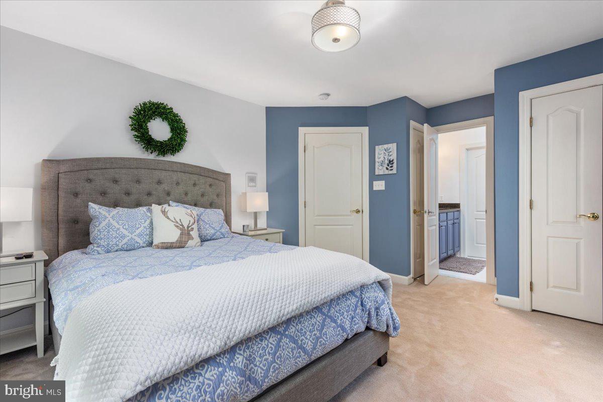 ESTATES AT ROSELAND - Residential