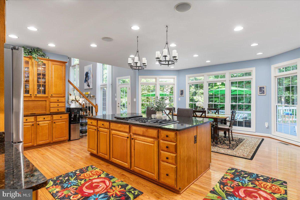 ESTATES AT ROSELAND - Residential