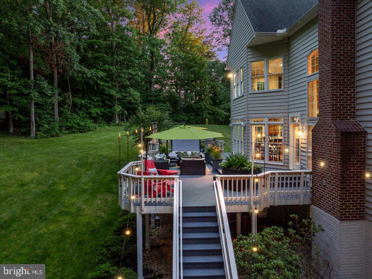 ESTATES AT ROSELAND - Residential