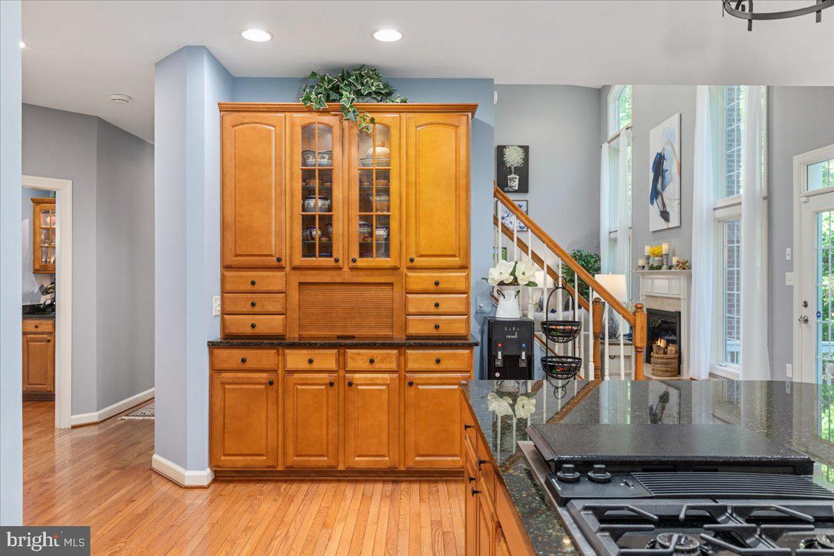 ESTATES AT ROSELAND - Residential