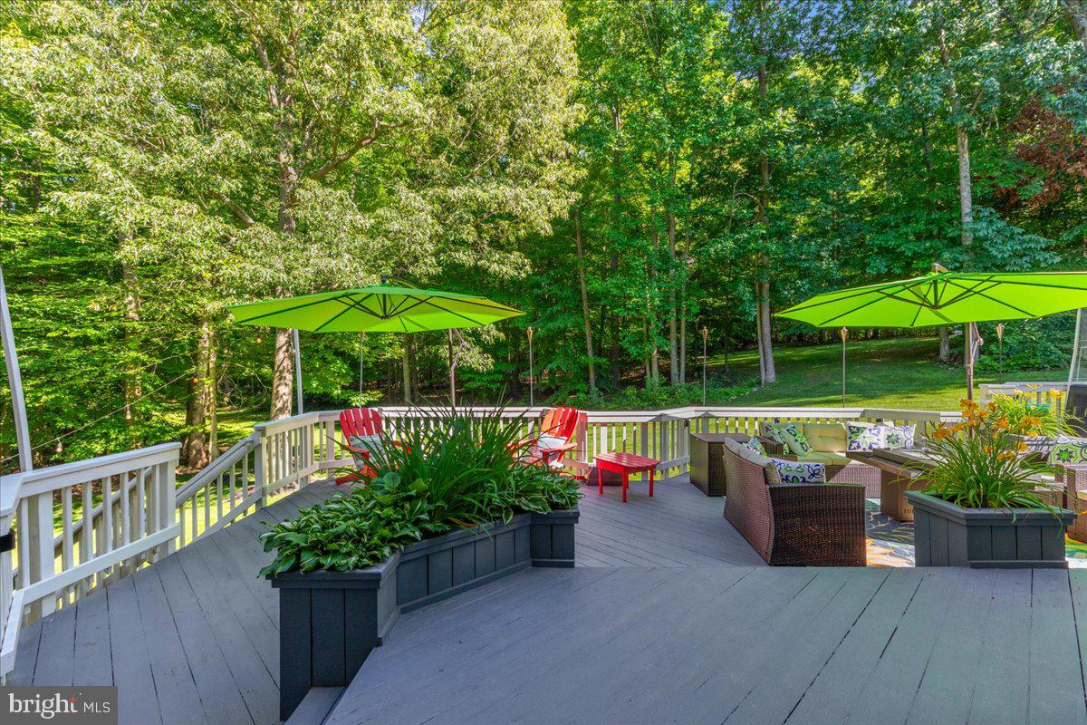 ESTATES AT ROSELAND - Residential