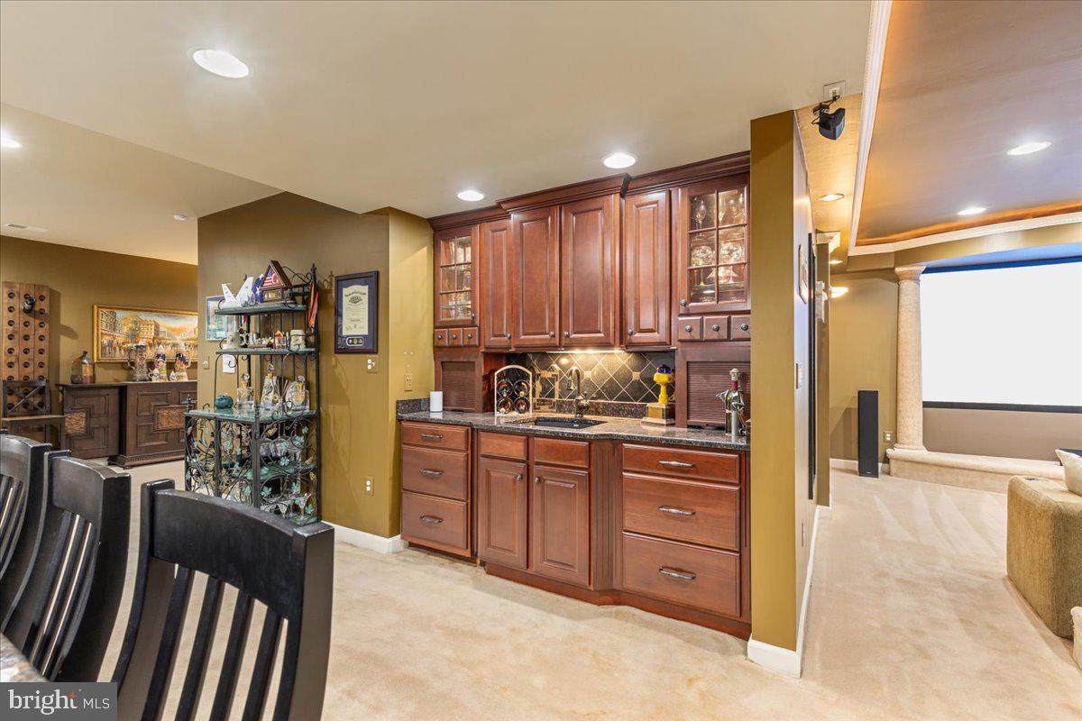 ESTATES AT ROSELAND - Residential