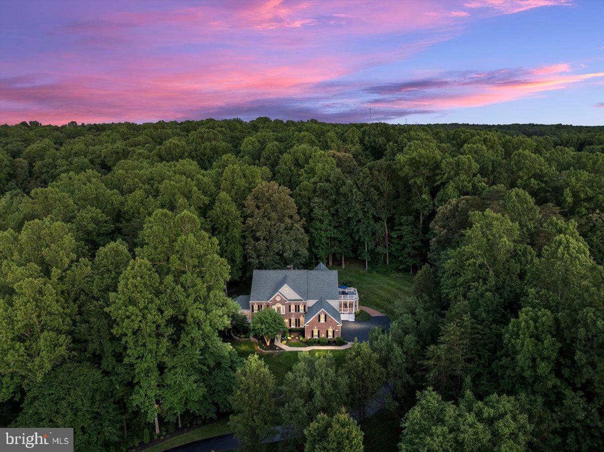 ESTATES AT ROSELAND - Residential