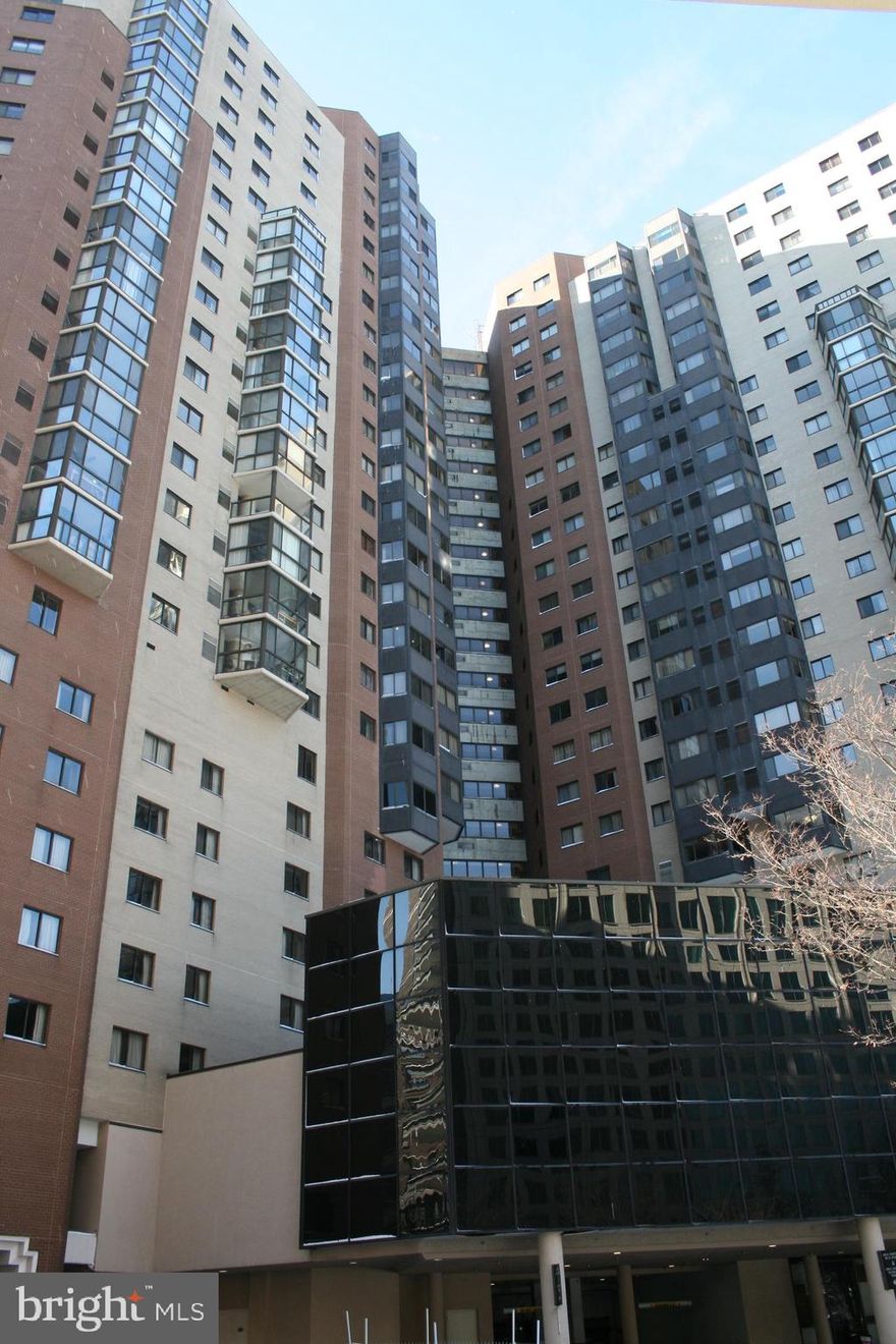 Ballston Metro connects through lobby.  Almost 700 square feet, with hardwood floors throughout, granite and stainless steel kitchen, W&D in unit and 1 Assigned Garage Space is included.  Extra Storage space located on the same floor as the condo. Minimum of 1 year lease required.  Building Move In fee of $500, Tenant pays electricity, cable, internet.  Available for immediate occupancy.  Applications for earliest occupancy preferred.  The Alta Vista is a full service, secure building with front desk, gym, movie theater and community room with full kitchen .