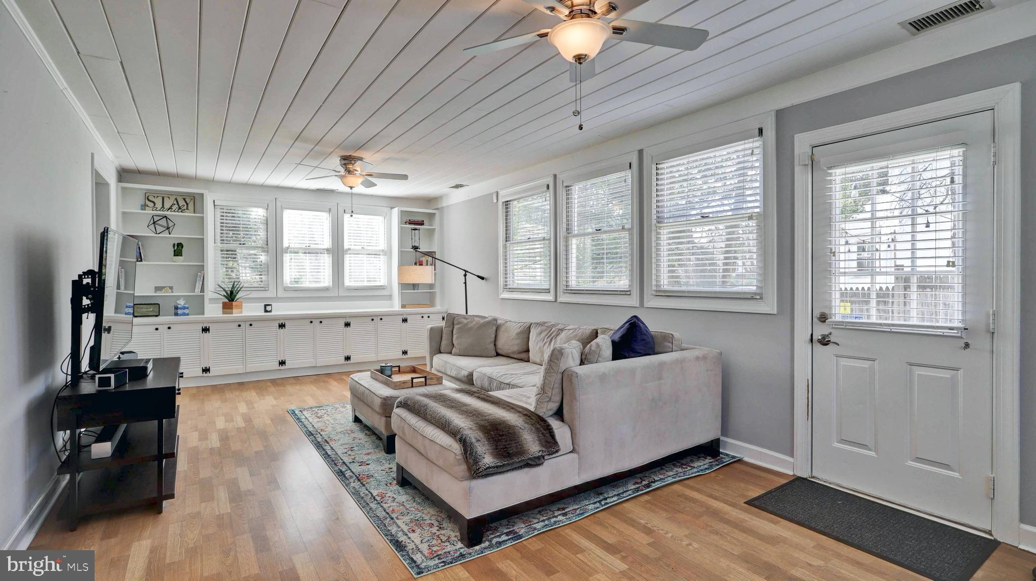 JEFFERSON VILLAGE - Residential