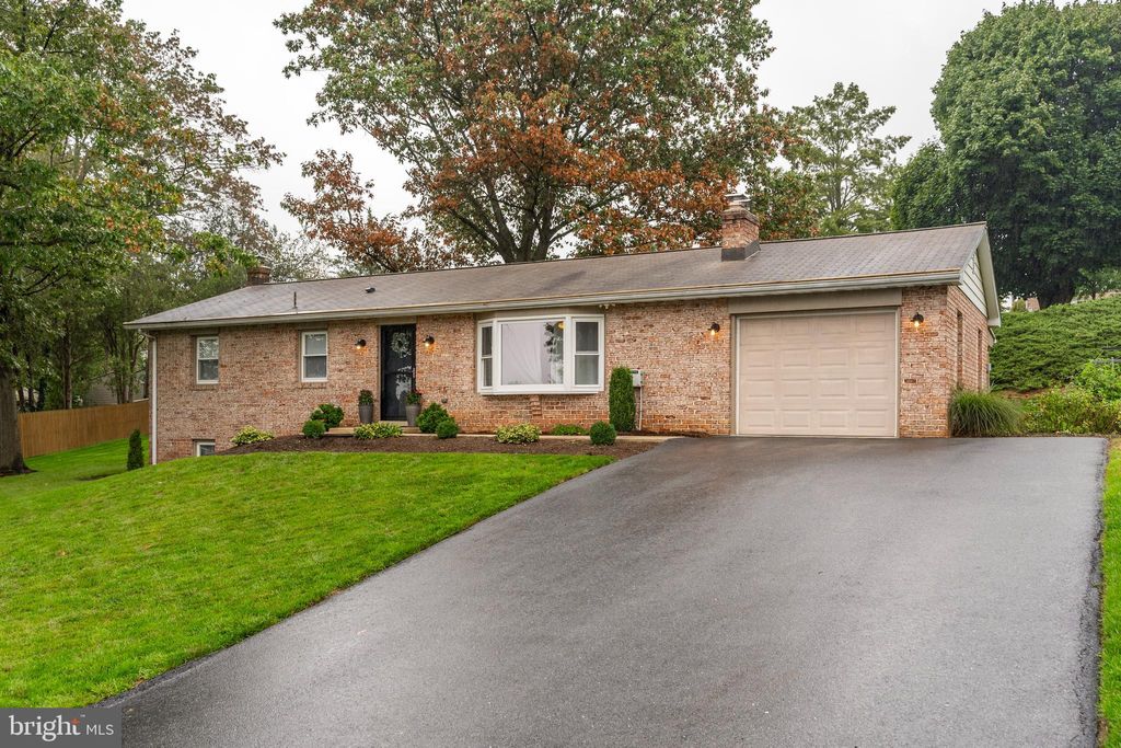 Photo of 343 Southview Drive, Ephrata, PA 17522 (MLS # PALA2042454)