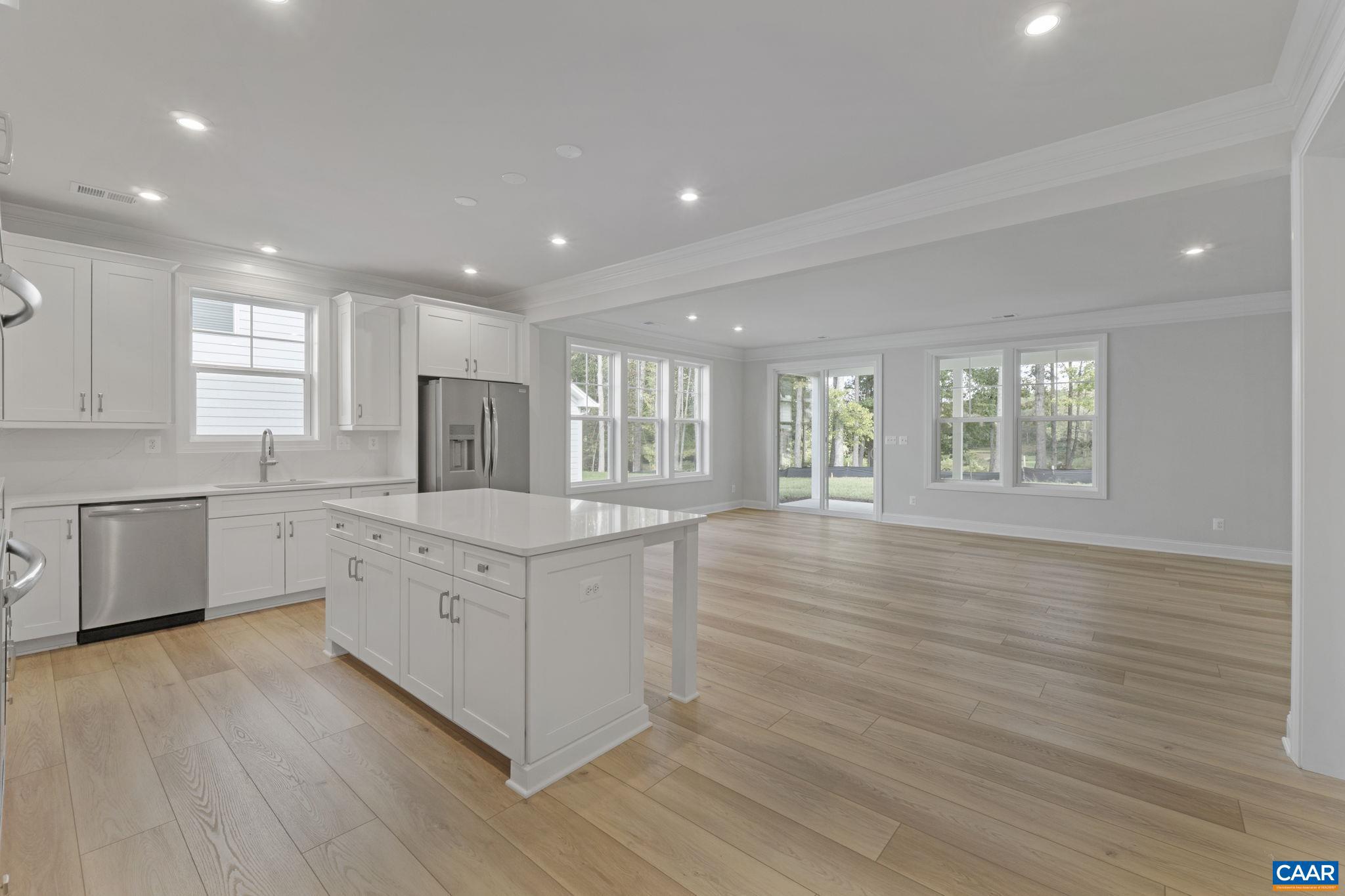 SPRING CREEK - Residential