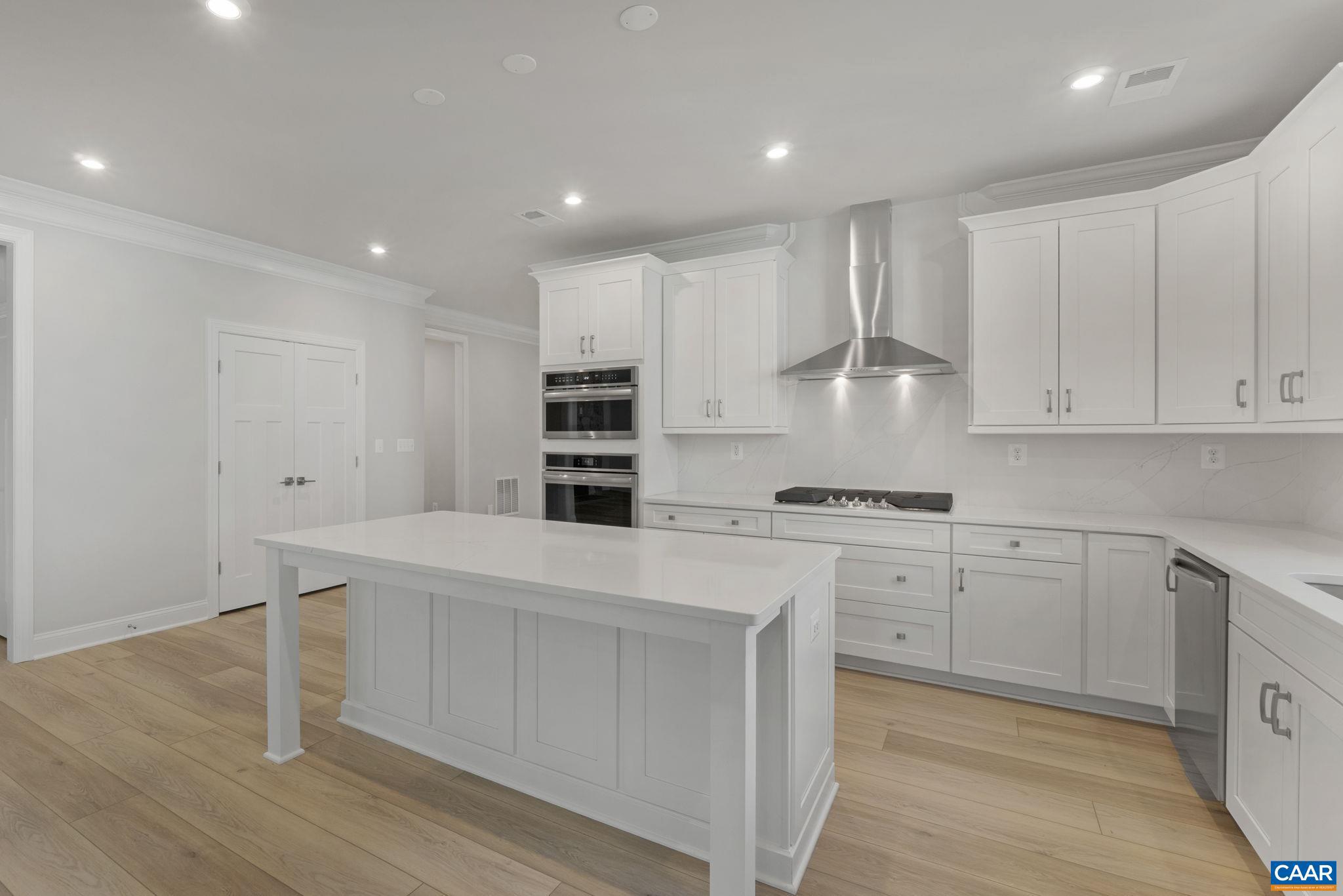 SPRING CREEK - Residential