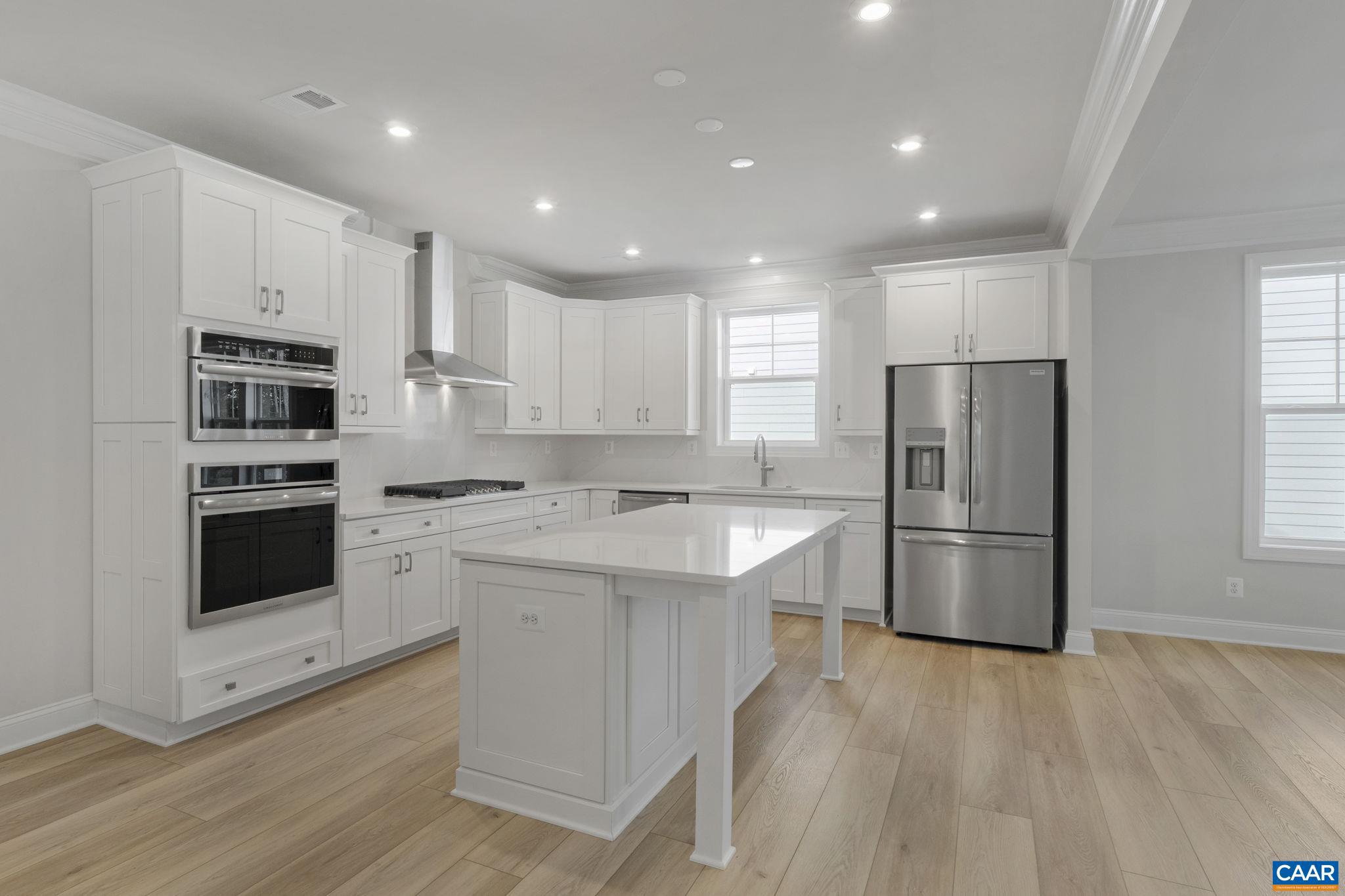 SPRING CREEK - Residential