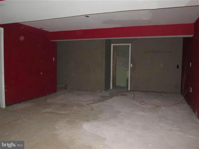 FORESTVILLE PARK - Residential