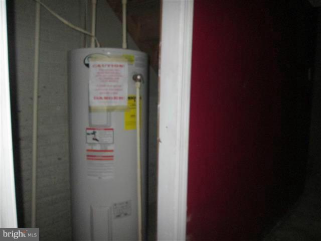 FORESTVILLE PARK - Residential