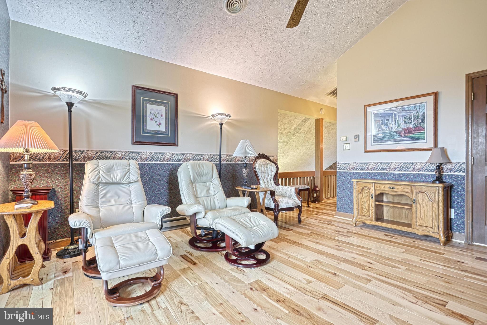 SOUTHAMPTON TWP - Residential