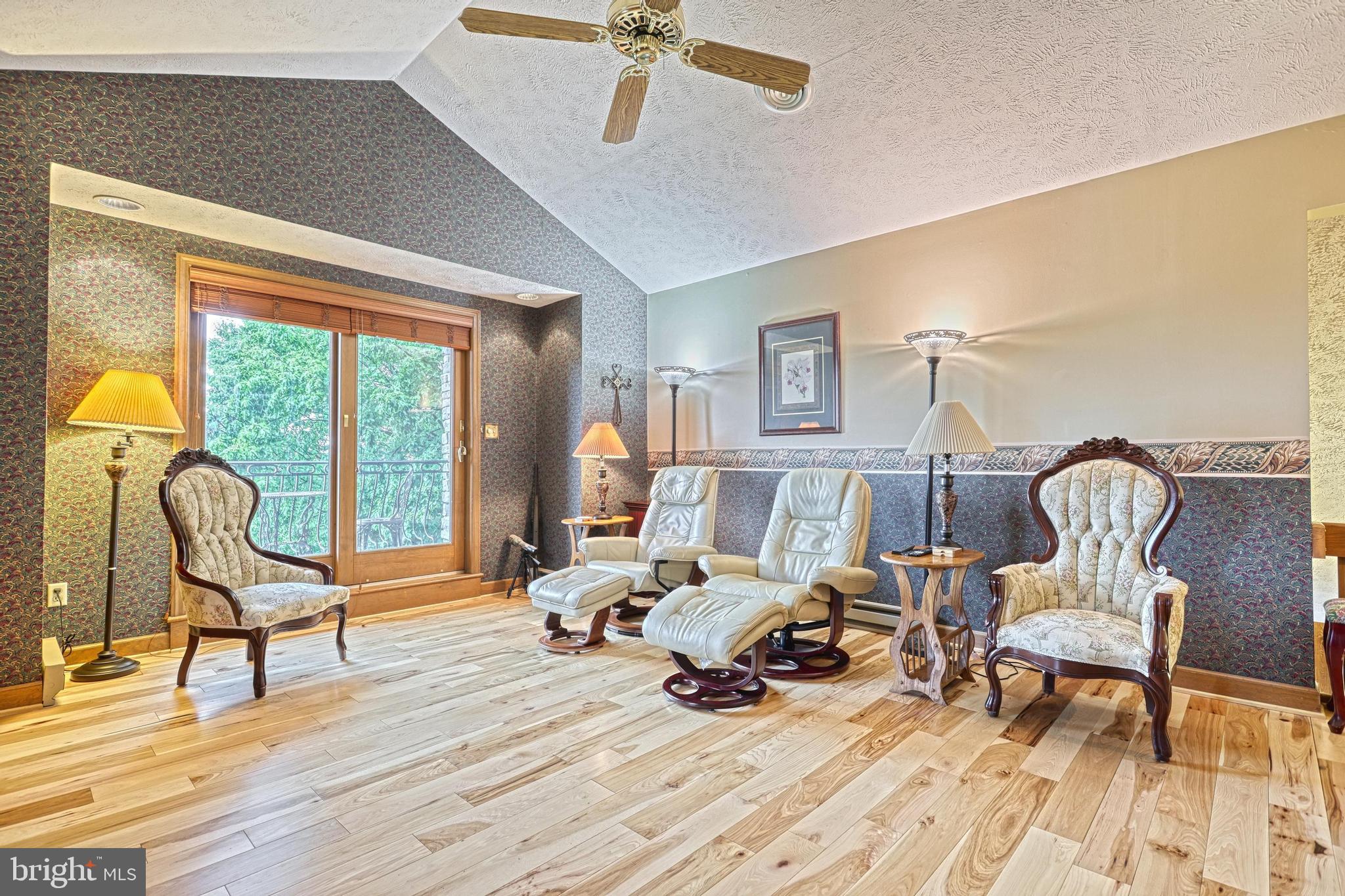 SOUTHAMPTON TWP - Residential