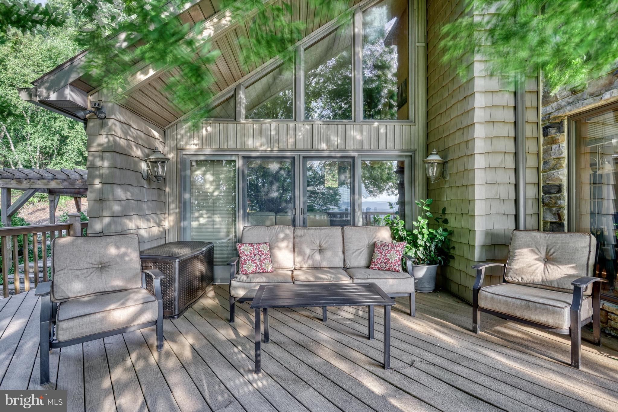 SOUTHAMPTON TWP - Residential