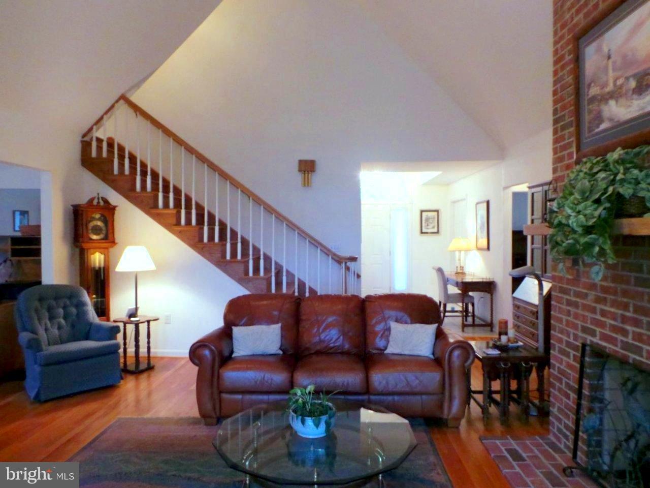 TRUEMAN POINTE - Residential