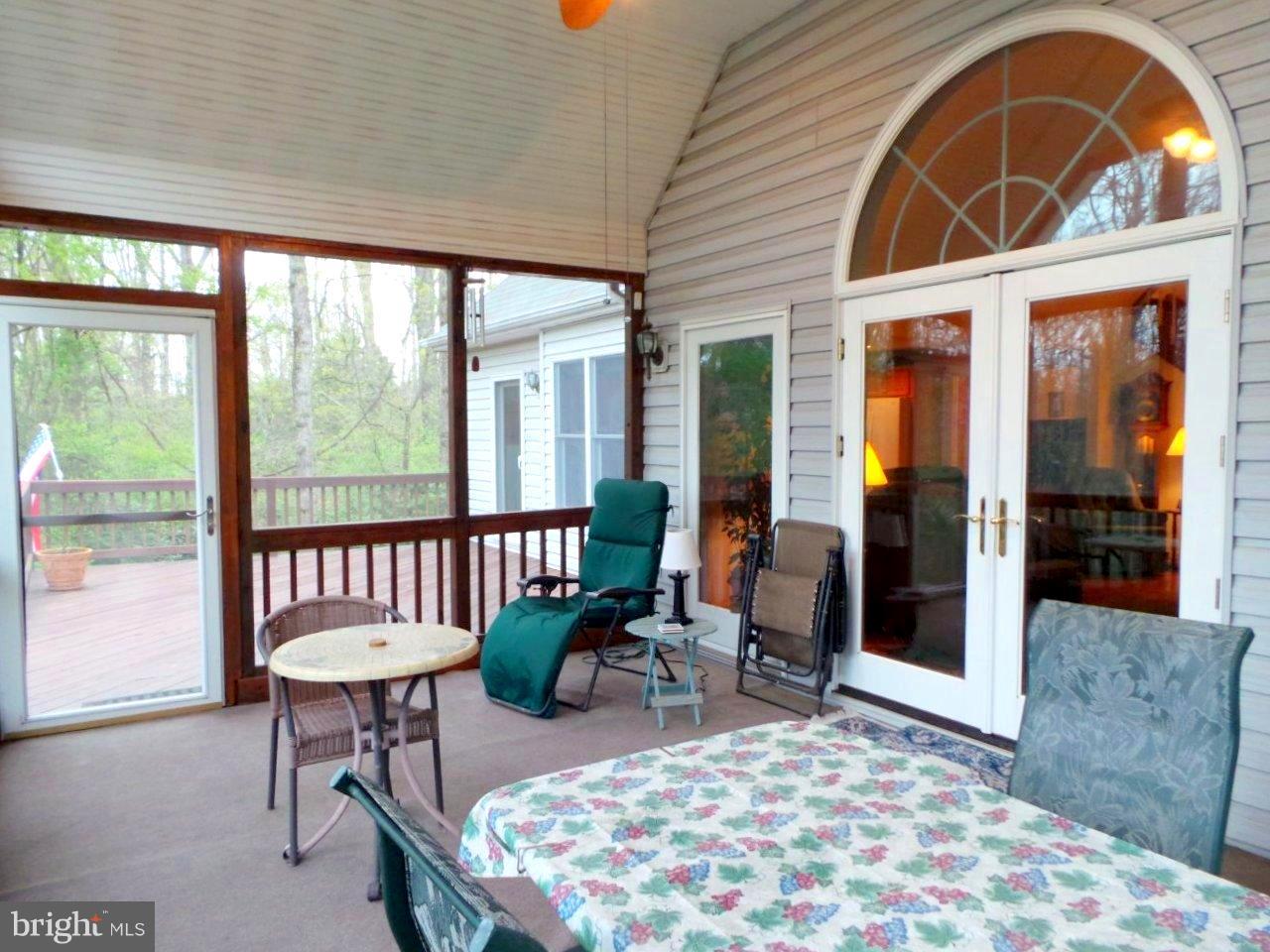 TRUEMAN POINTE - Residential