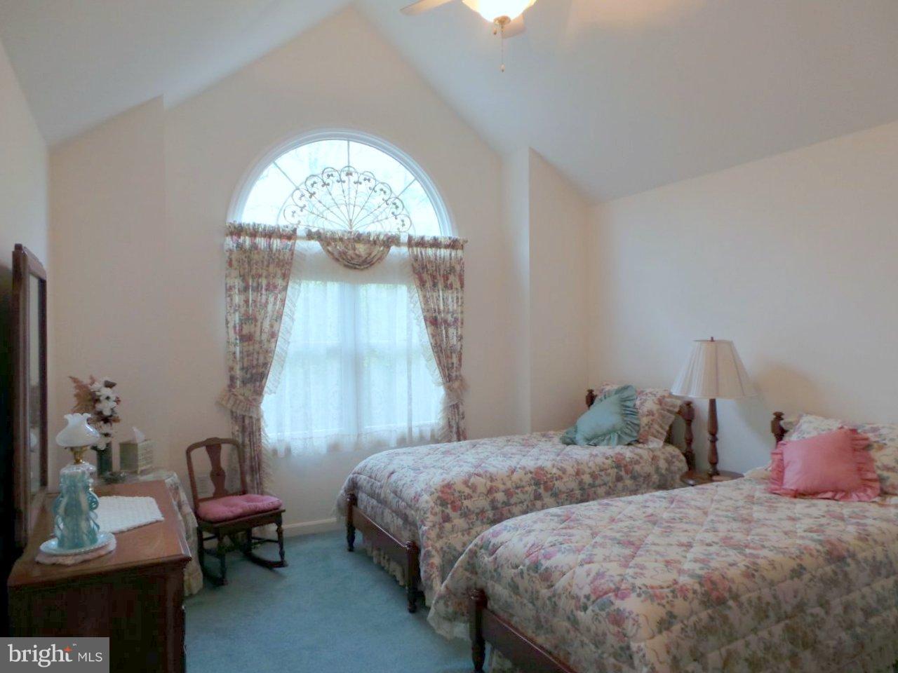 TRUEMAN POINTE - Residential