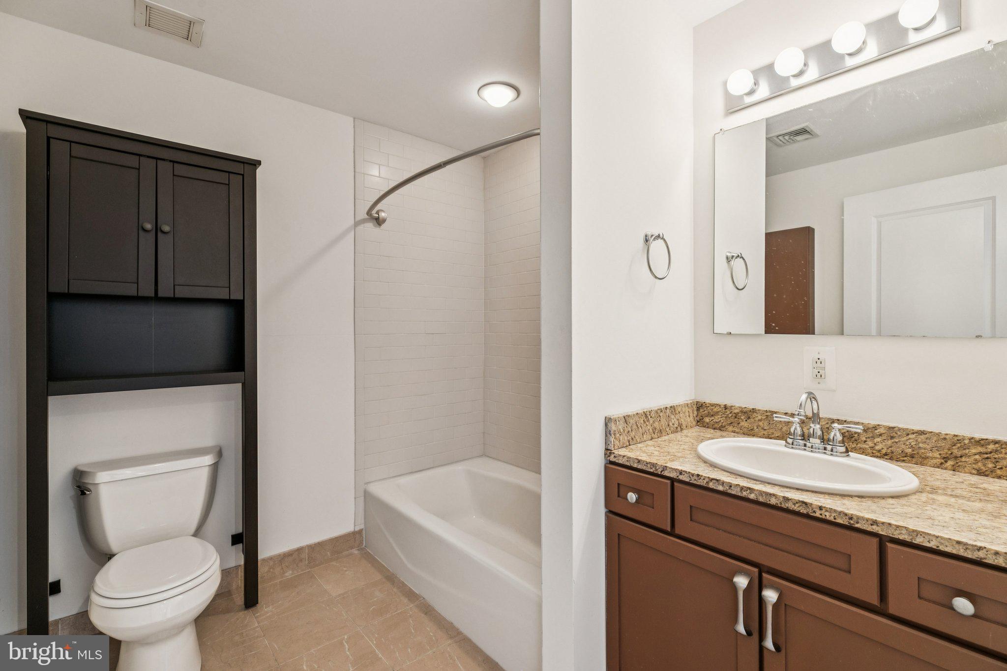 AVENUE OF THE ARTS - Residential