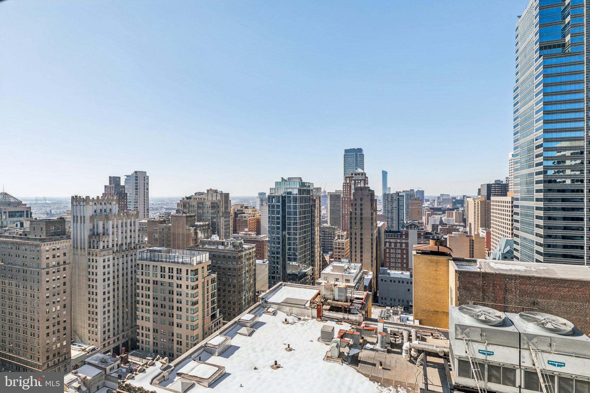 AVENUE OF THE ARTS - Residential