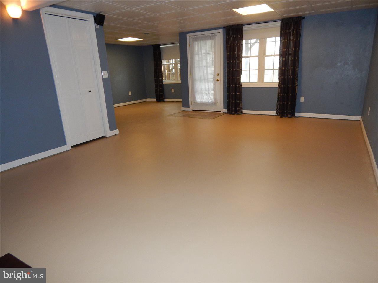 THE OAKS - Residential