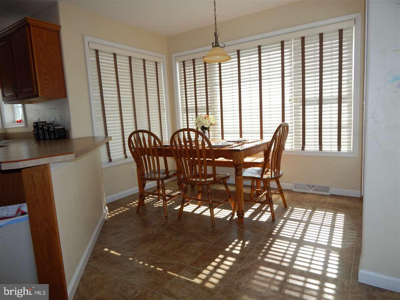 THE OAKS - Residential