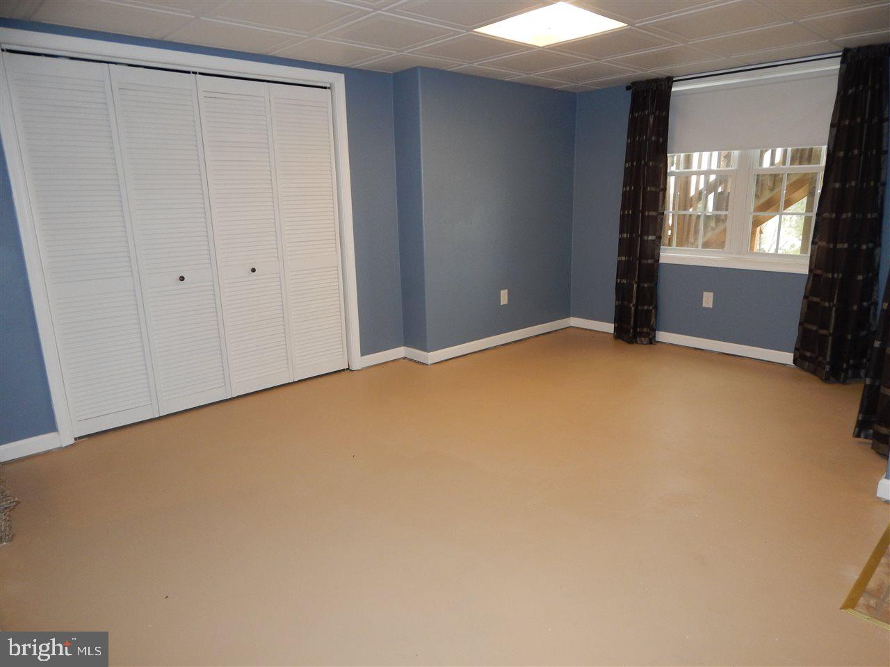 THE OAKS - Residential