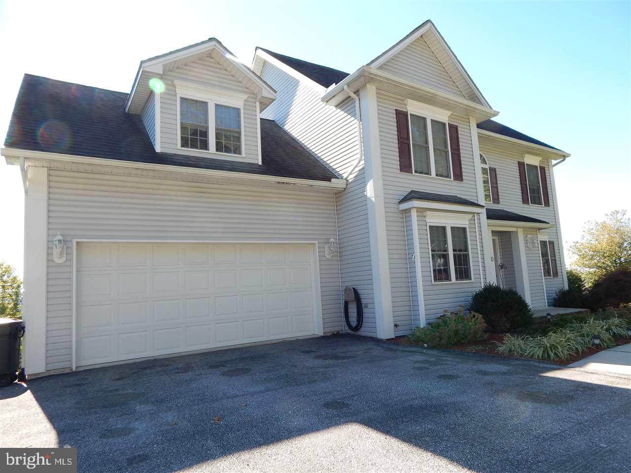 THE OAKS - Residential