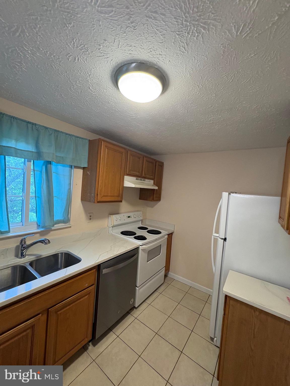 11149 CAPTAINS WALK COURT