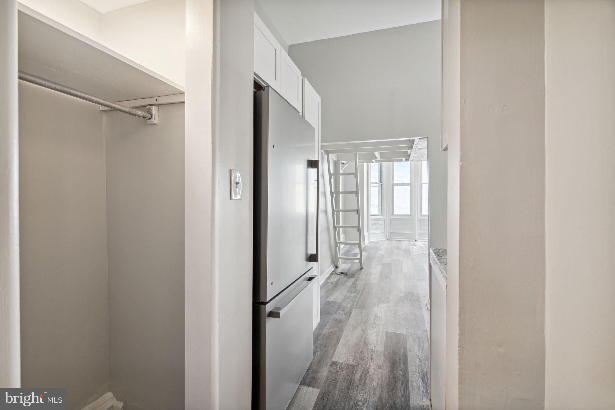 LOGAN SQUARE - Residential Lease