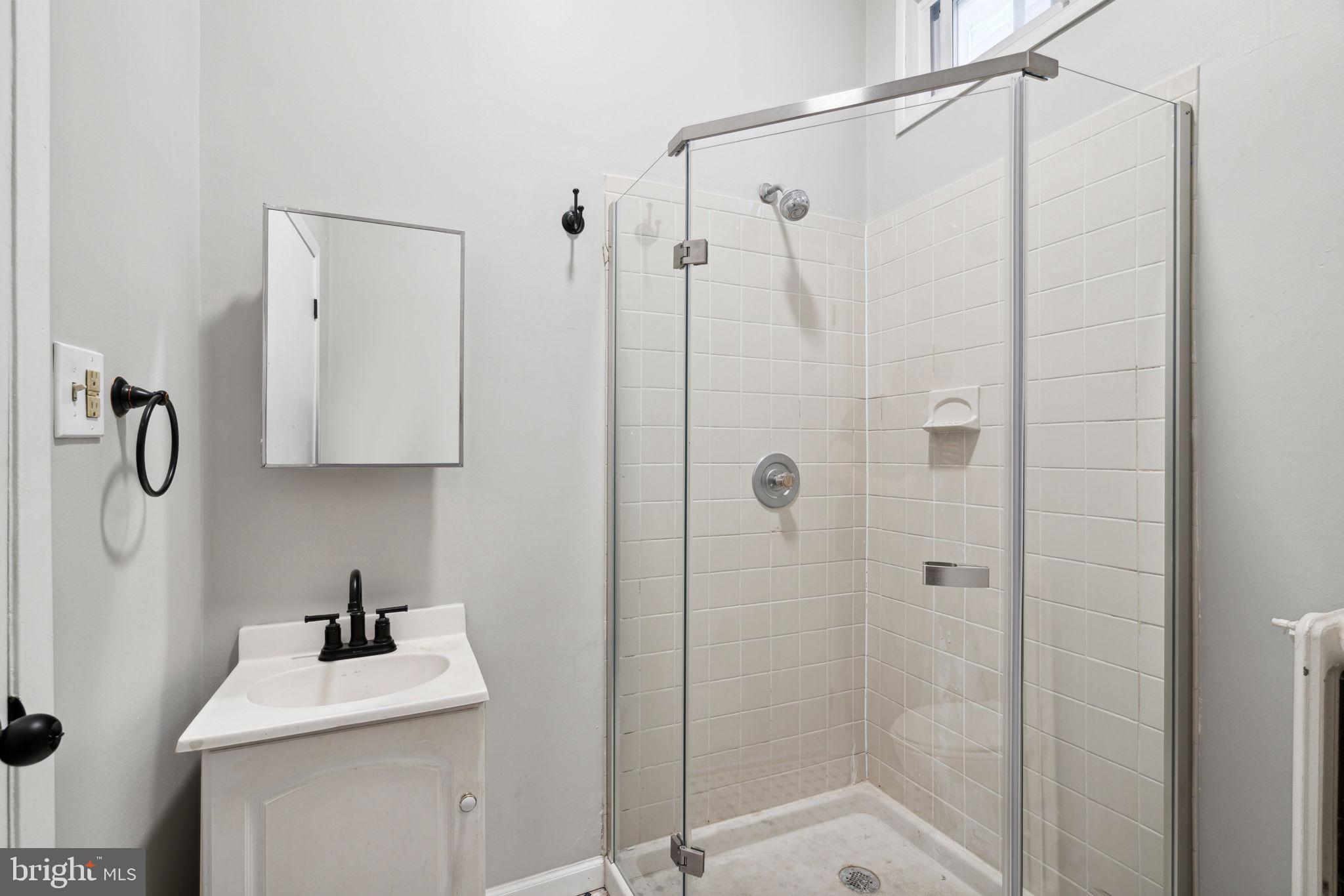 LOGAN SQUARE - Residential Lease