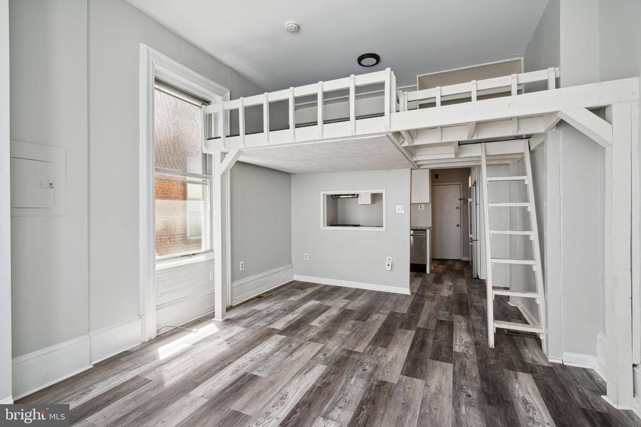 LOGAN SQUARE - Residential Lease