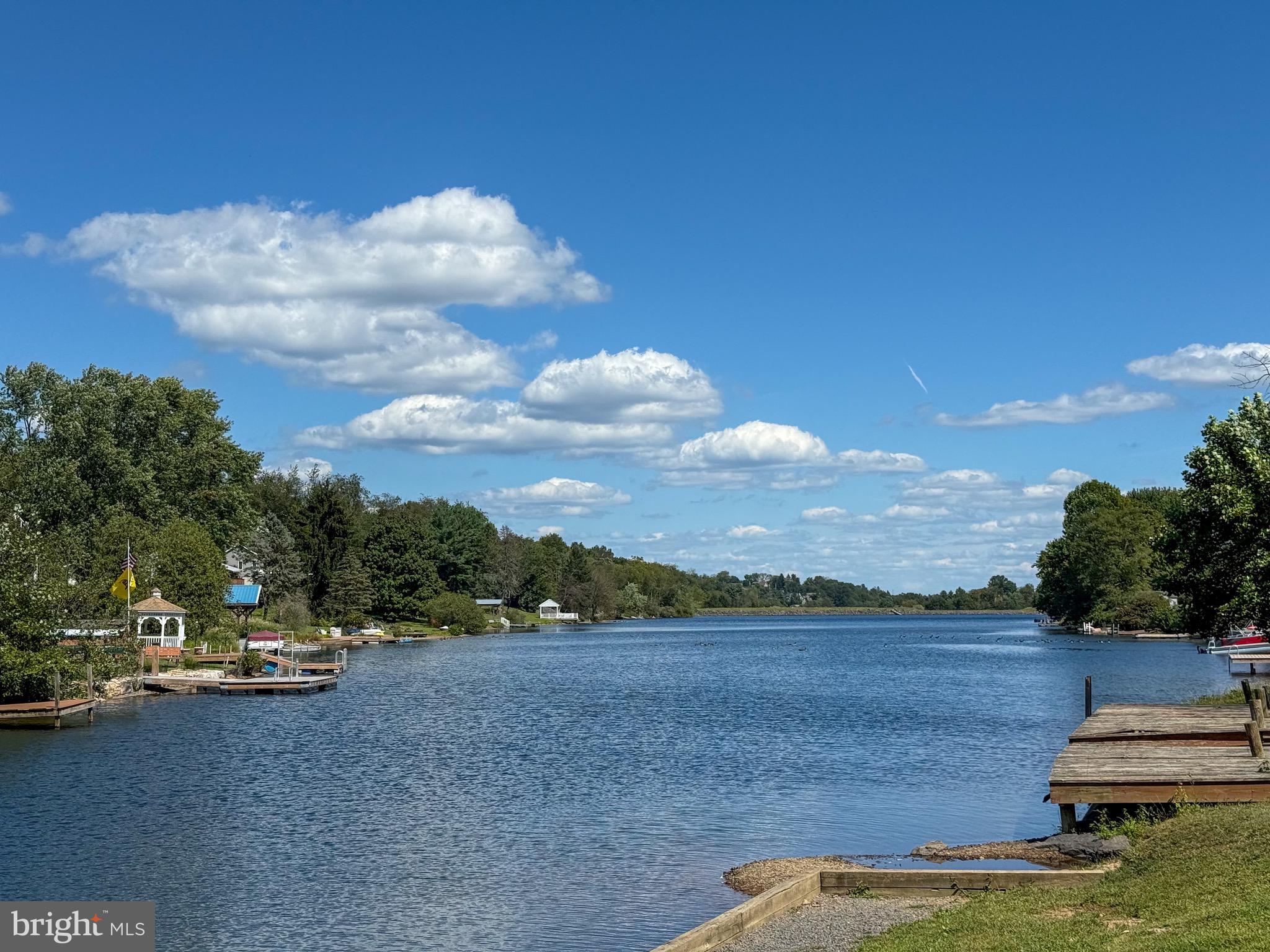 LAKE WYNONAH - Residential