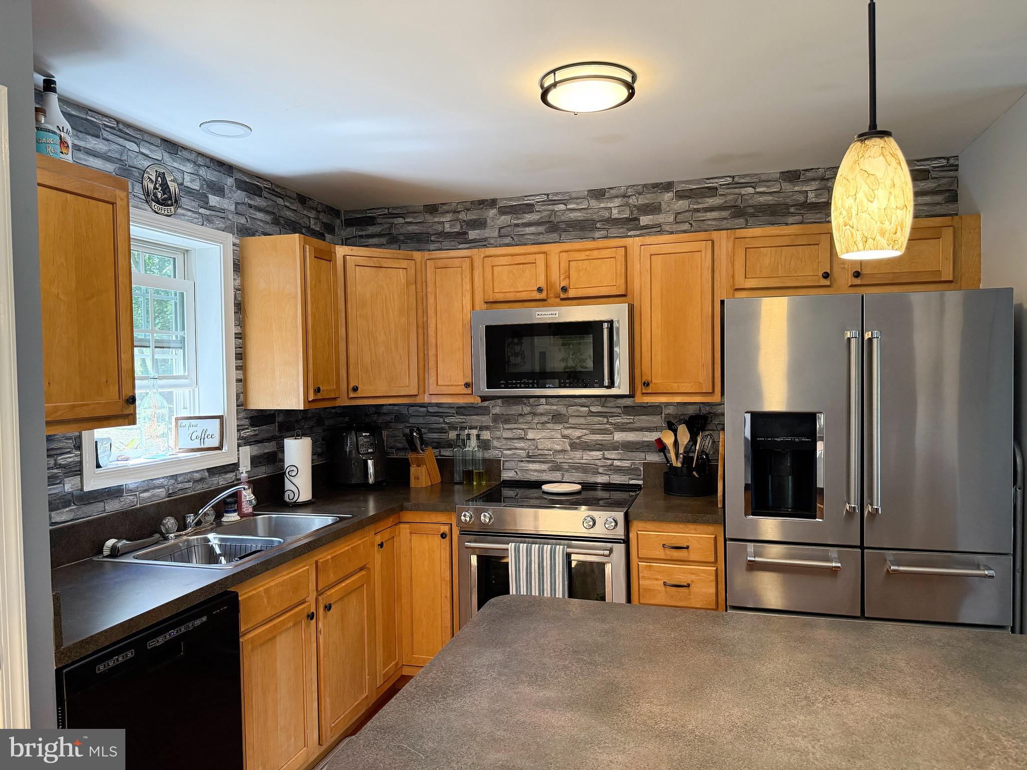 LAKE WYNONAH - Residential