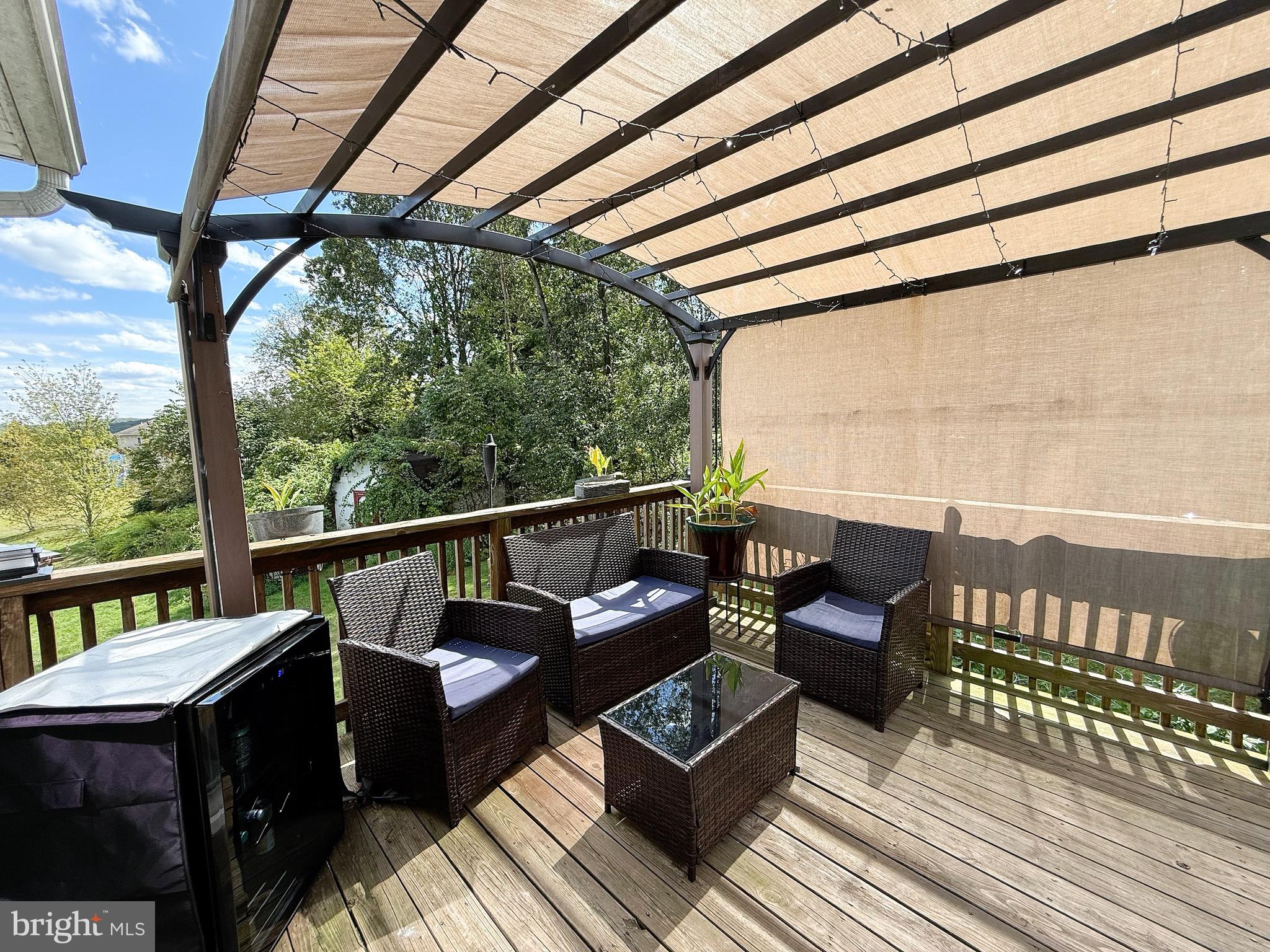 LAKE WYNONAH - Residential