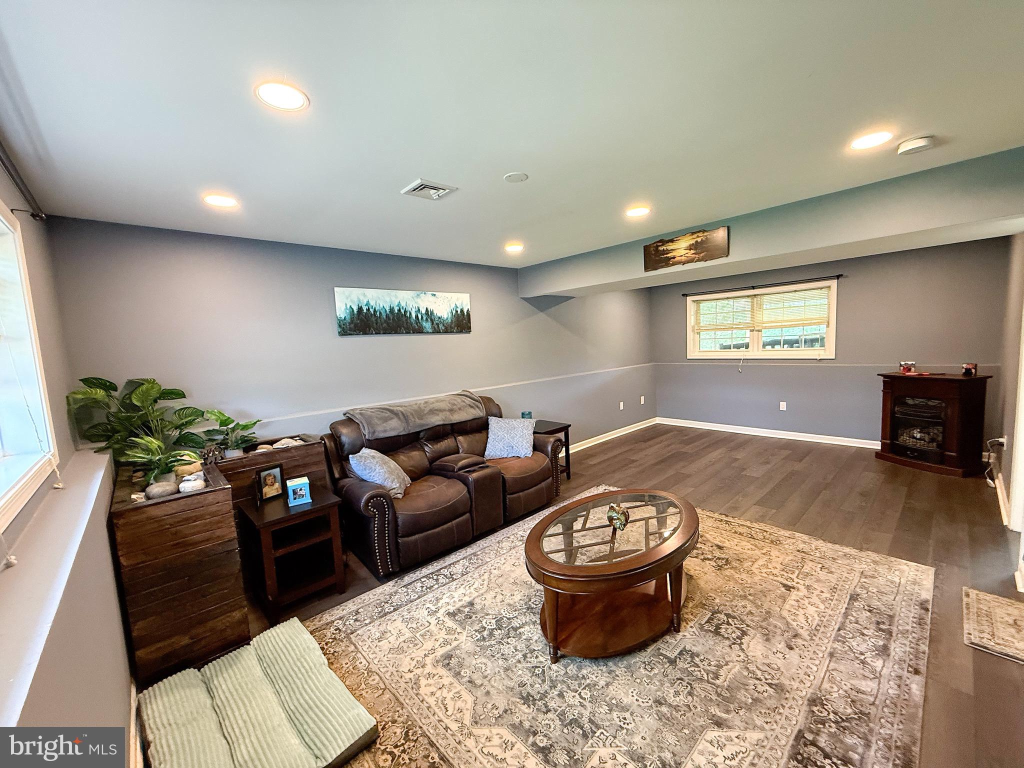 LAKE WYNONAH - Residential