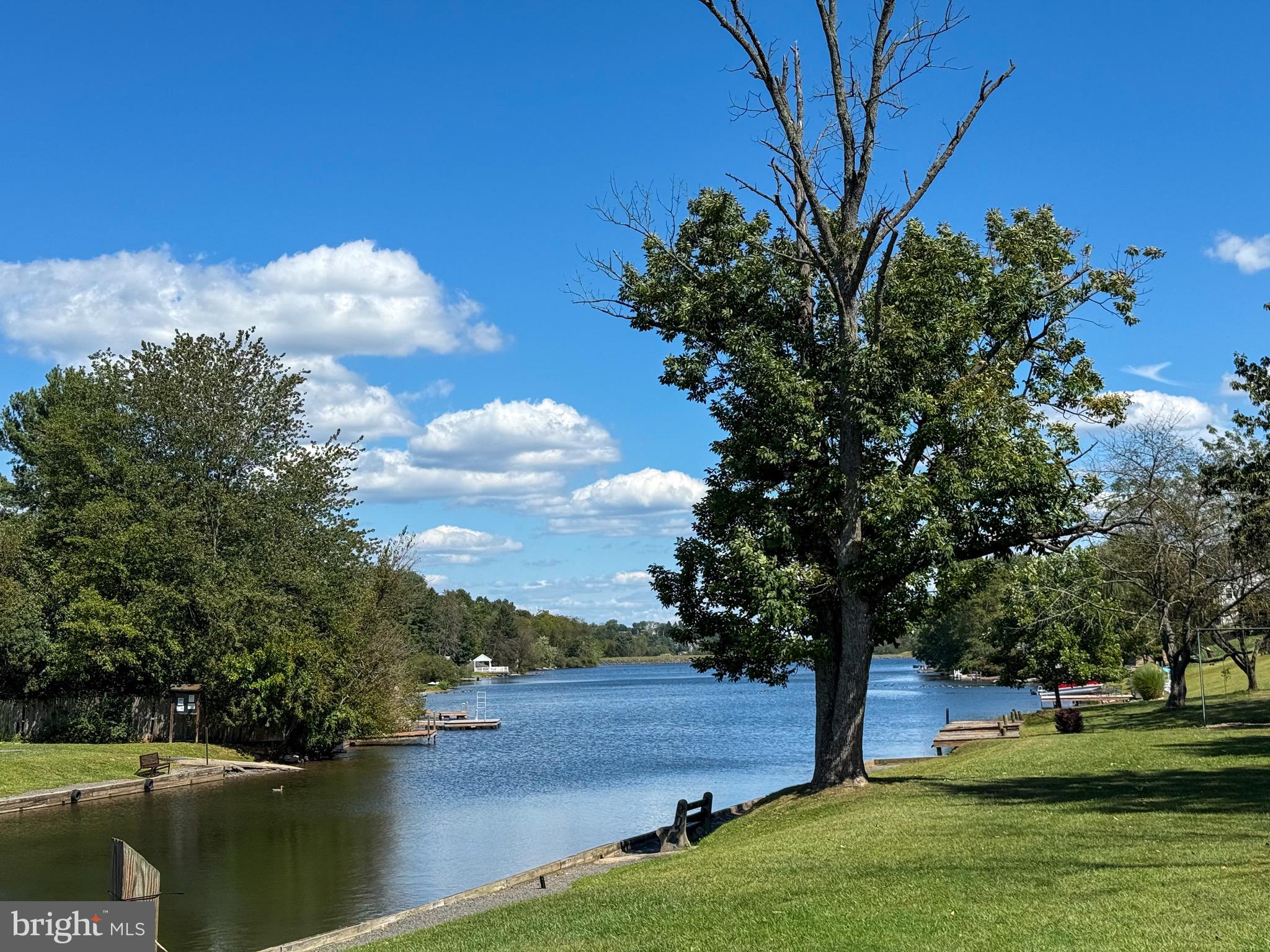 LAKE WYNONAH - Residential