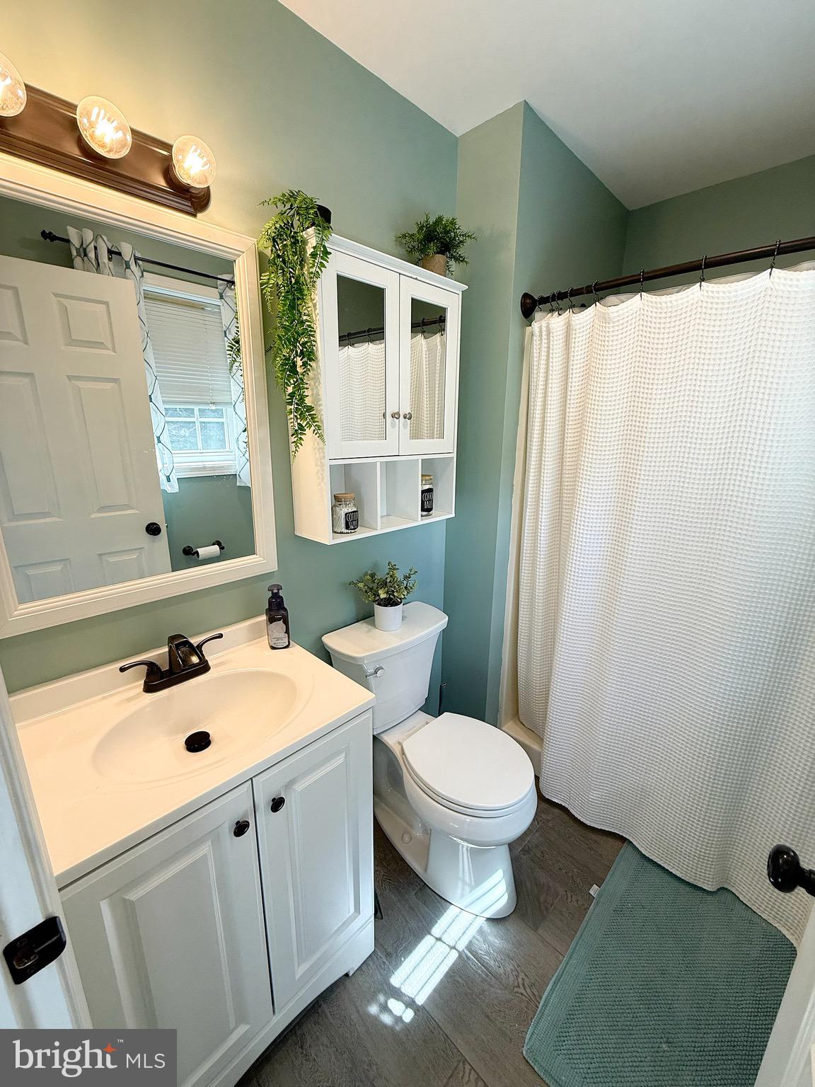 LAKE WYNONAH - Residential