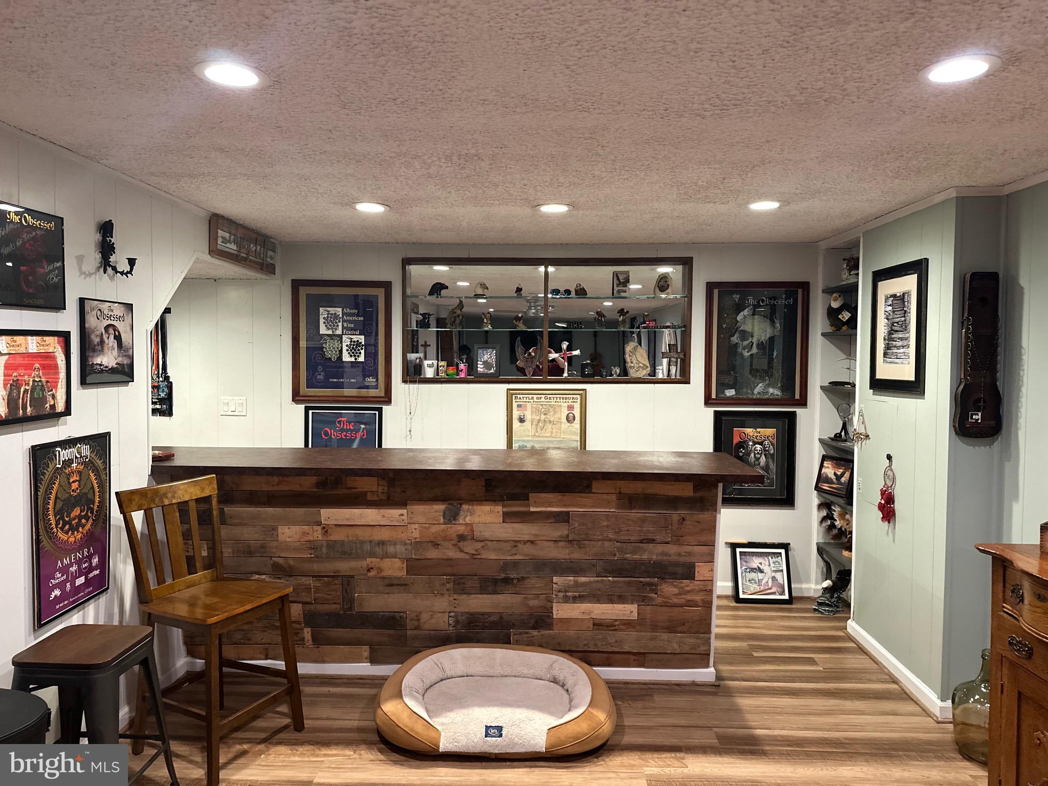 MYERSVILLE - Residential