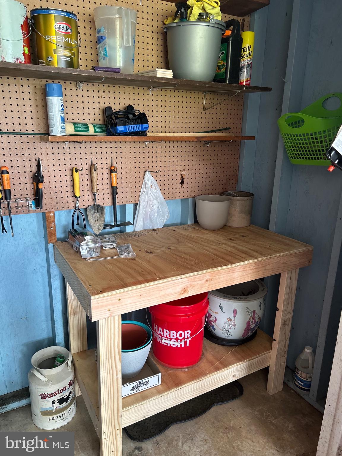 MYERSVILLE - Residential