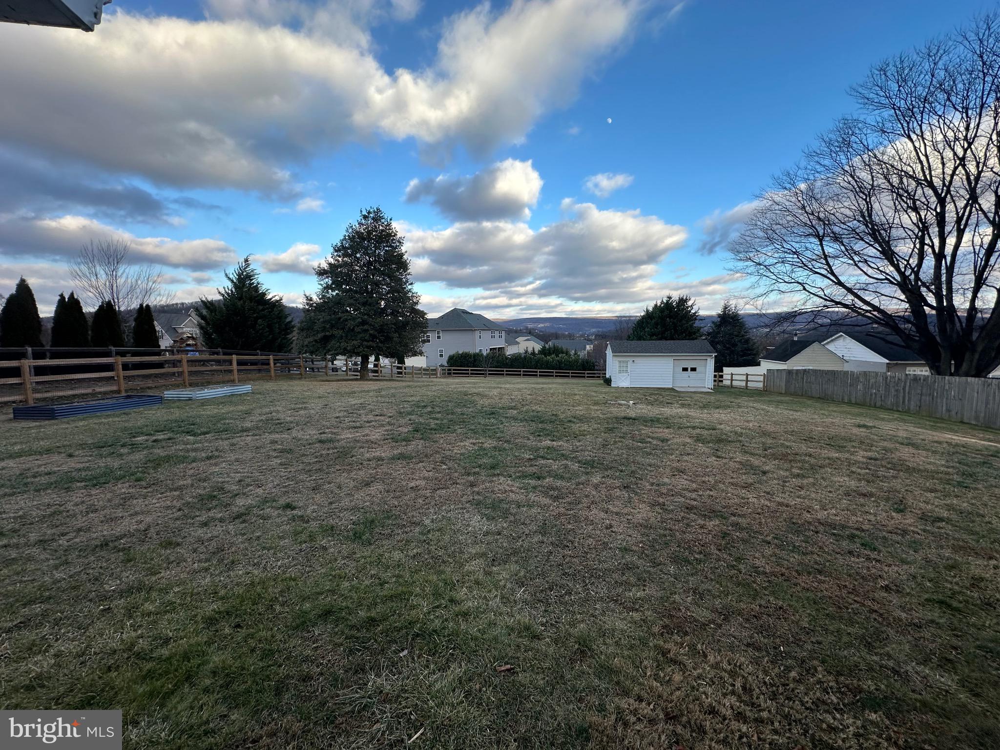 MYERSVILLE - Residential